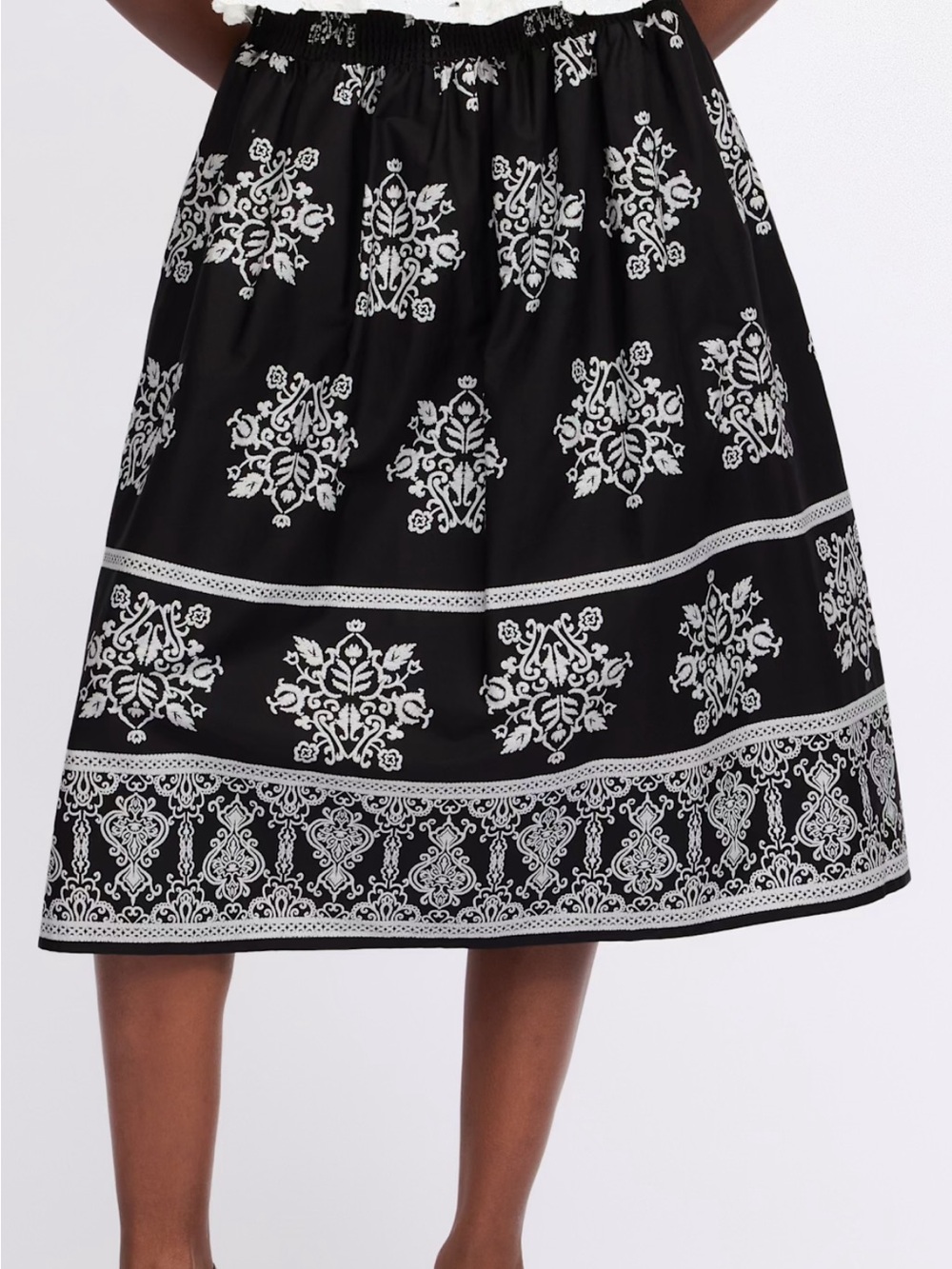 CeCe Black and White Printed Smocked Waist Full Skirt